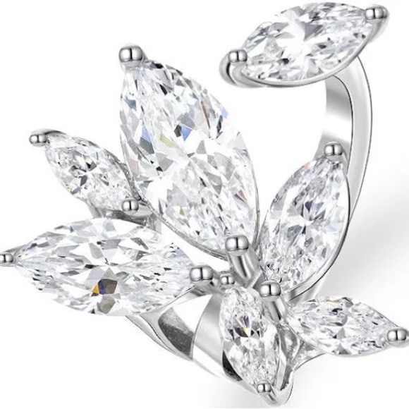 Anna Zuckerman White Crystalline Wrap Ring - Picture 1 of 2